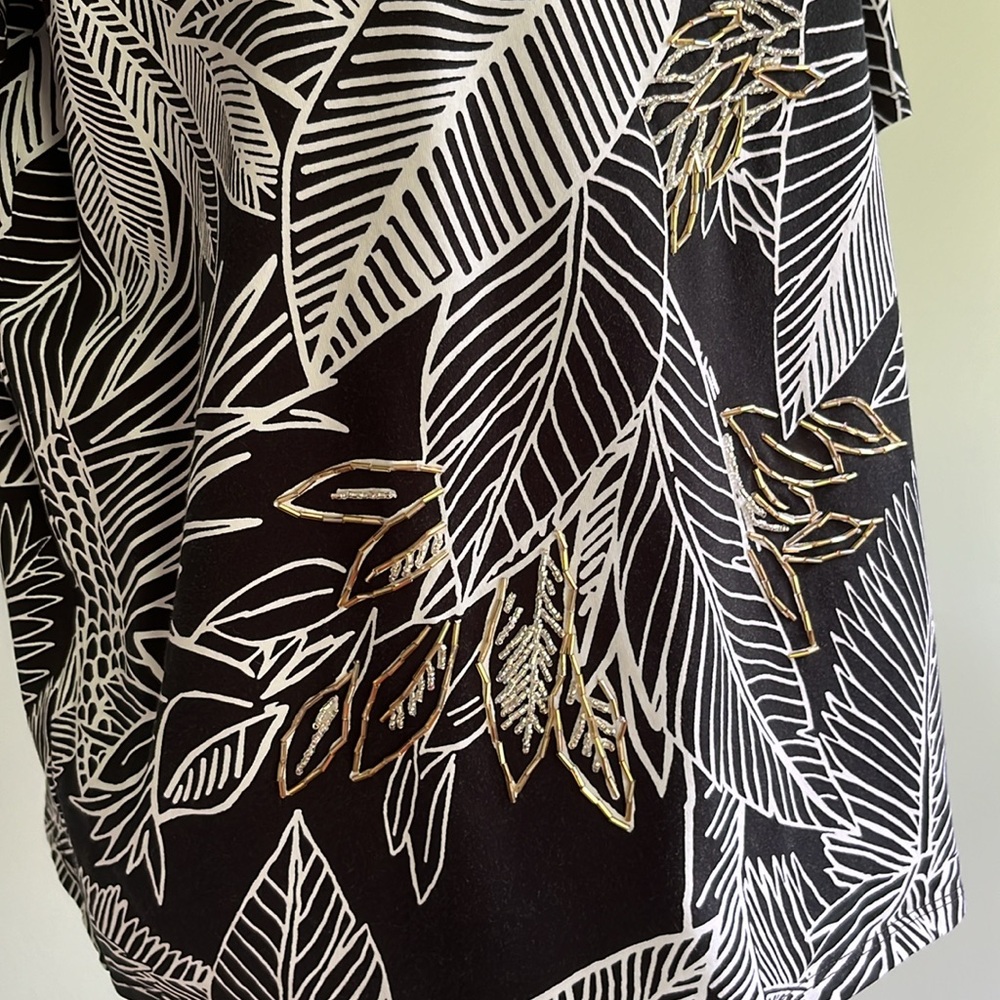 Black and white short sleeve sequin T-shirt - Picture 4 of 9